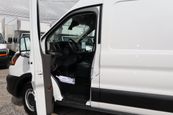 Ford Transit Cargo Van 2022 - Thumbnail 19