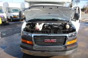 GMC Savana Cargo 2017 - Thumbnail 11