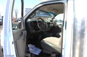 GMC Savana Cargo 2017 - Thumbnail 12