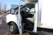 GMC Savana Cargo 2017 - Thumbnail 13