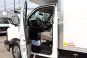 GMC Savana Cargo 2026 - Thumbnail 19