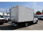 GMC Savana Cargo 2025 - Thumbnail 4