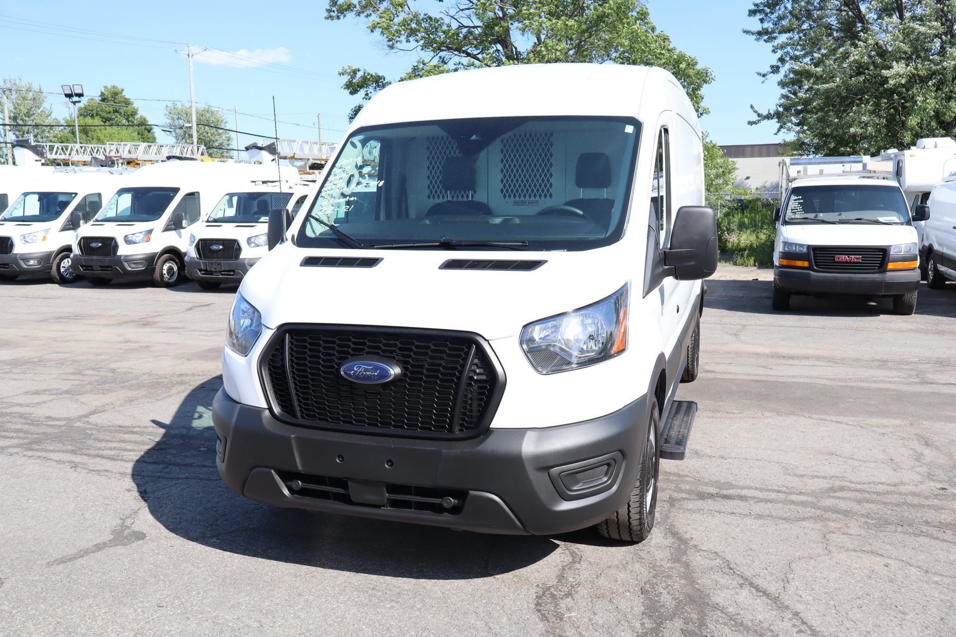 Ford Transit Cargo Van 2024 - Thumbnail 8