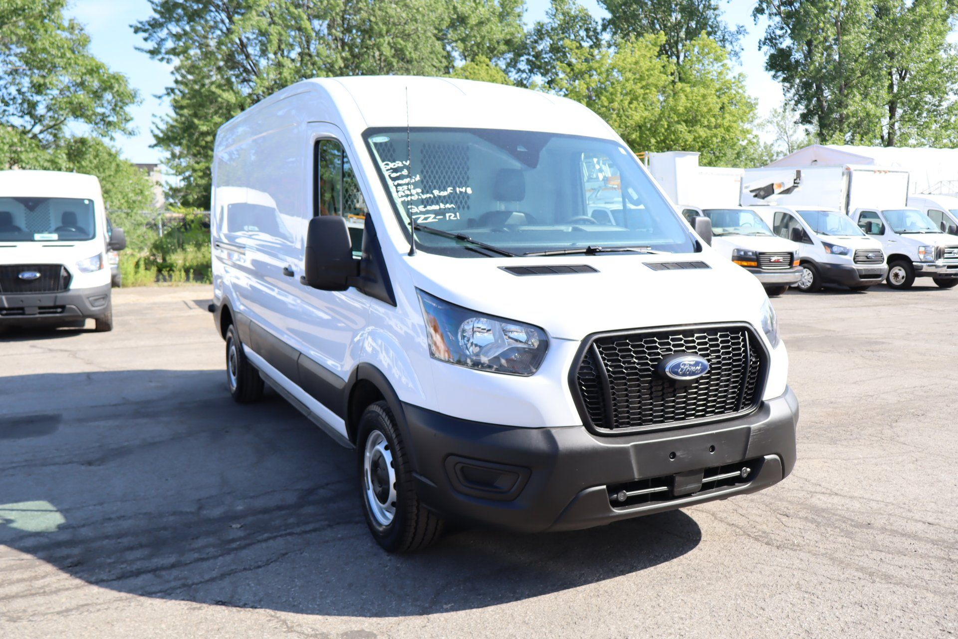 Ford Transit Cargo Van 2024 - Thumbnail 9