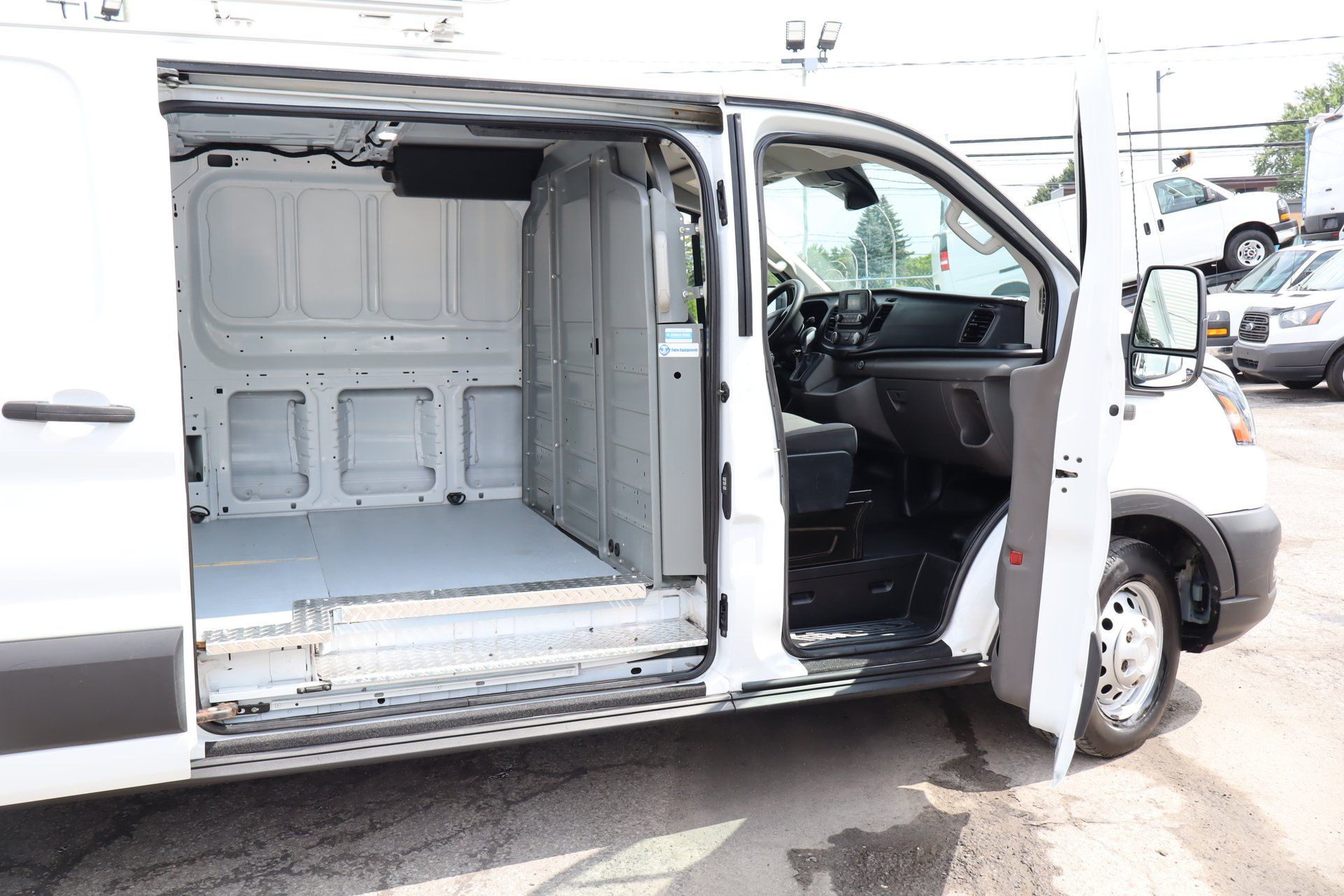 Ford Transit Cargo Van 2020 - Thumbnail 12
