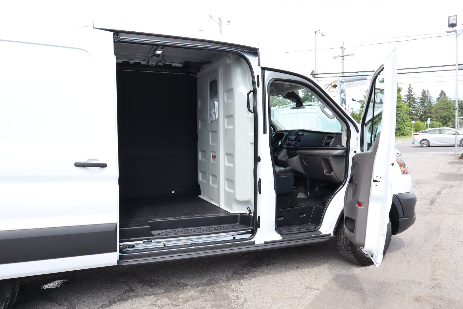 Ford Transit 2023 - Thumbnail 11