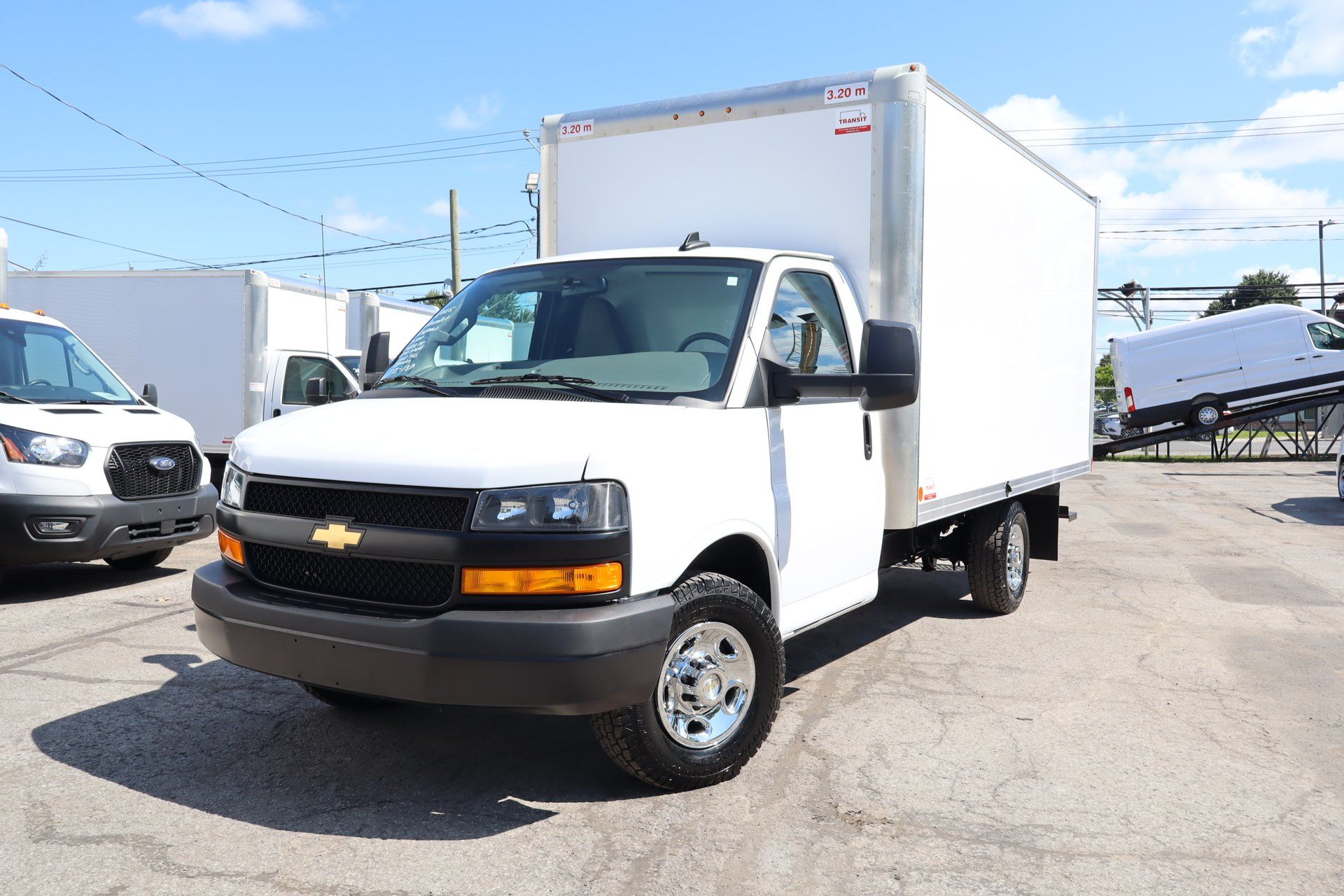 Chevrolet Express 2025 - Thumbnail 4