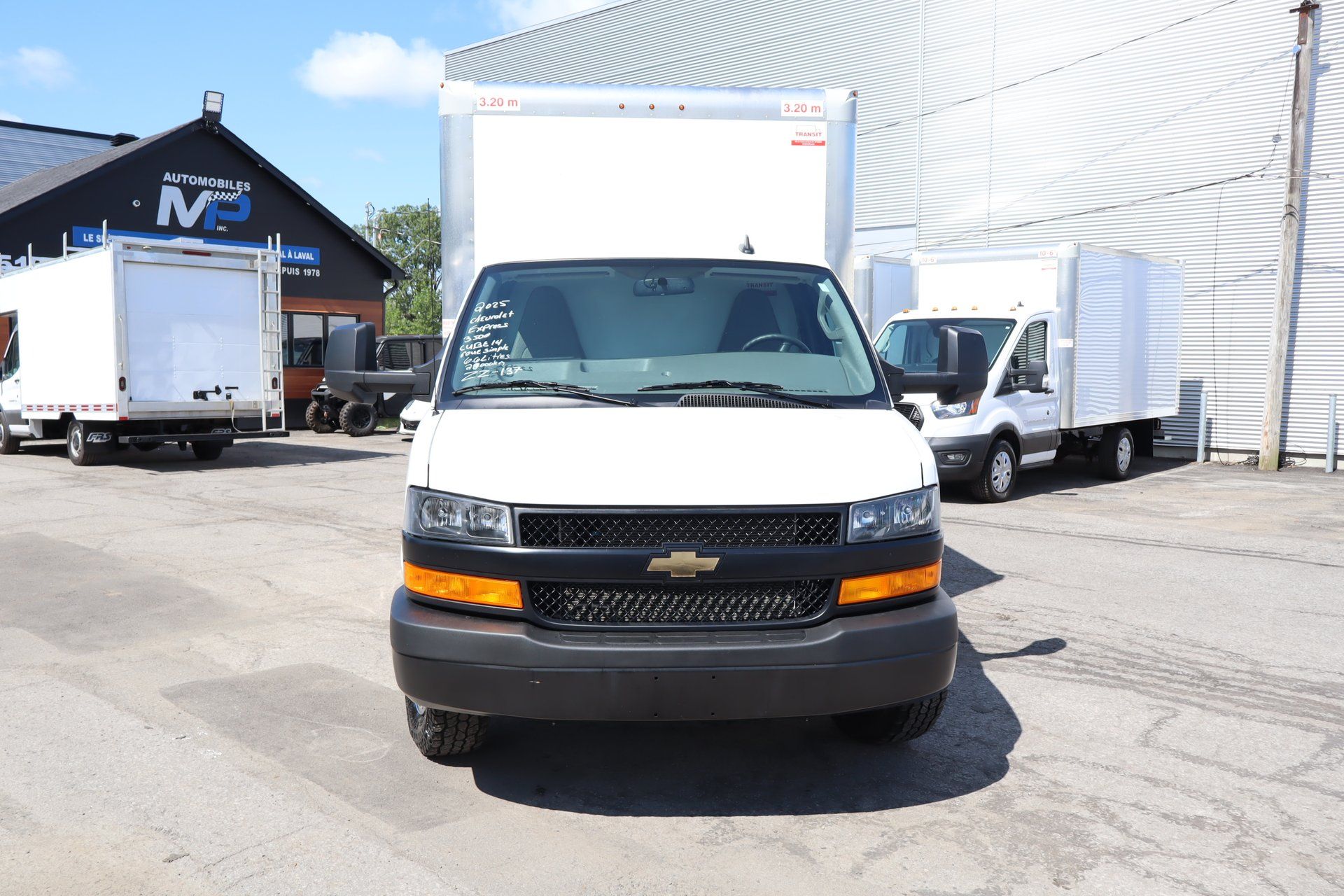 Chevrolet Express 2025 - Thumbnail 19