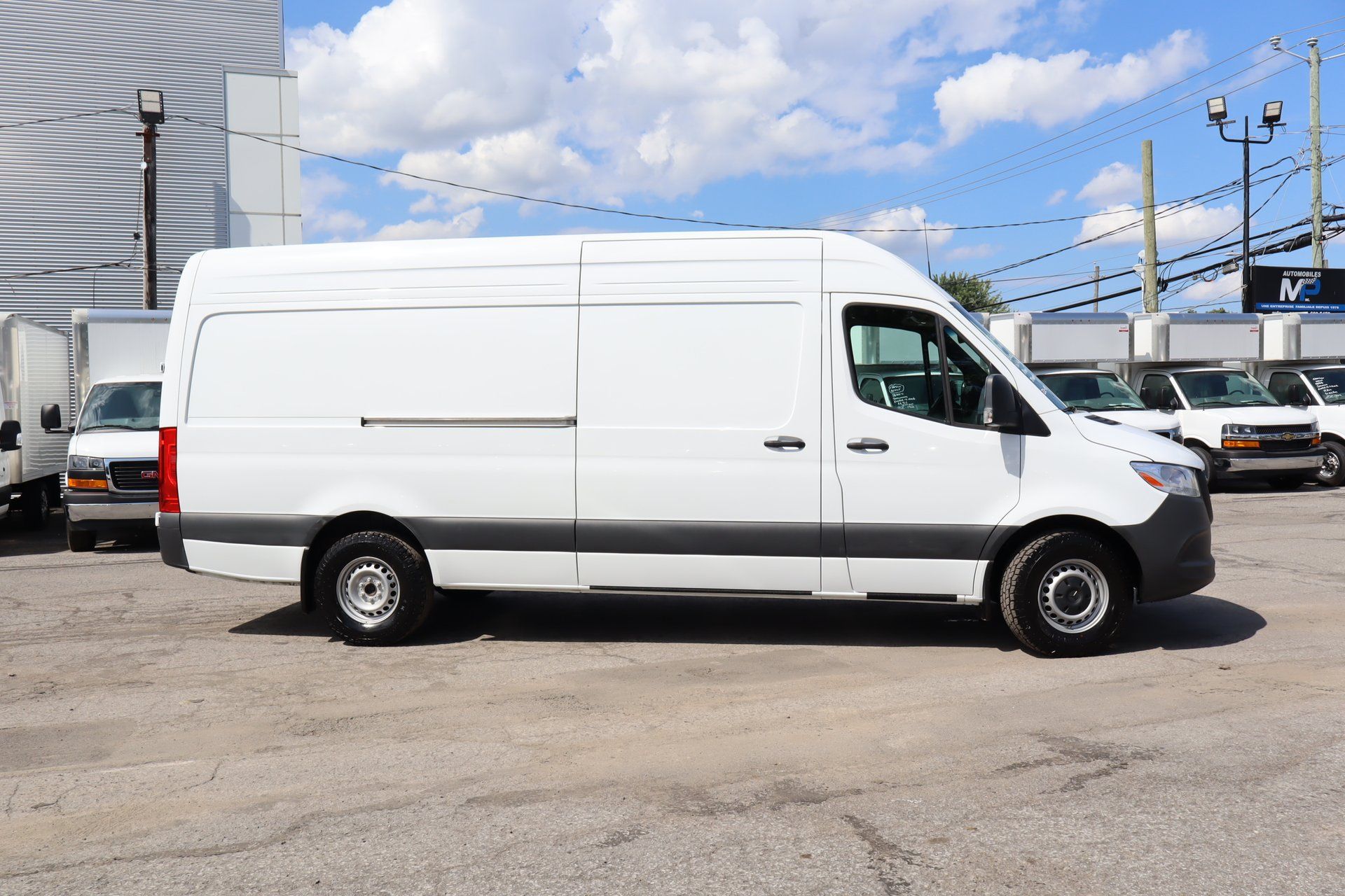 Mercedes-Benz Sprinter 2500 2025 - Thumbnail 3
