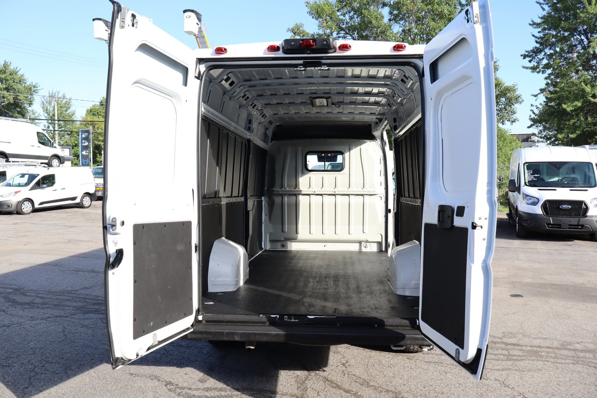 Ram ProMaster Cargo Van 2025 - Thumbnail 20