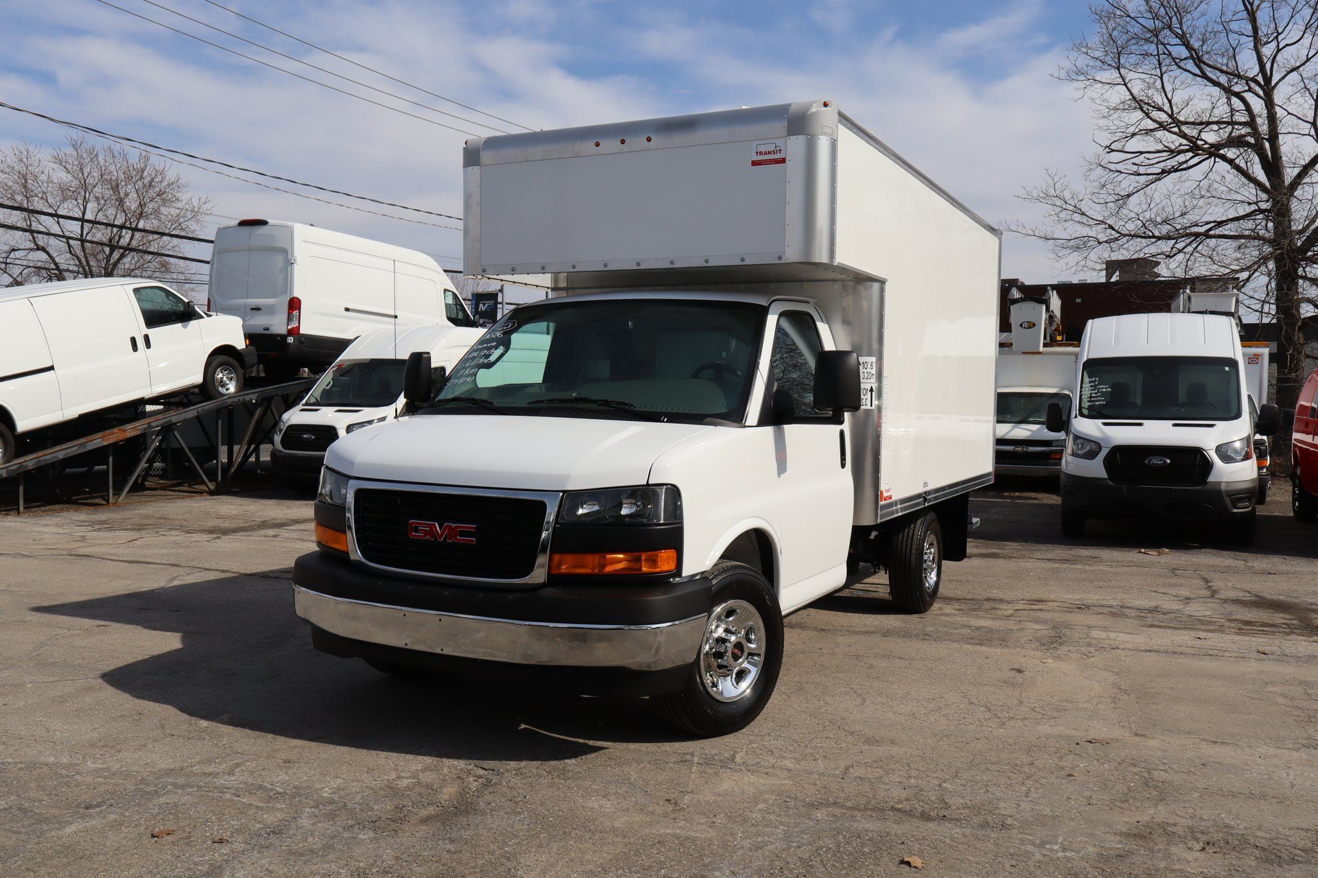GMC Savana Cargo 2026 - Image 7