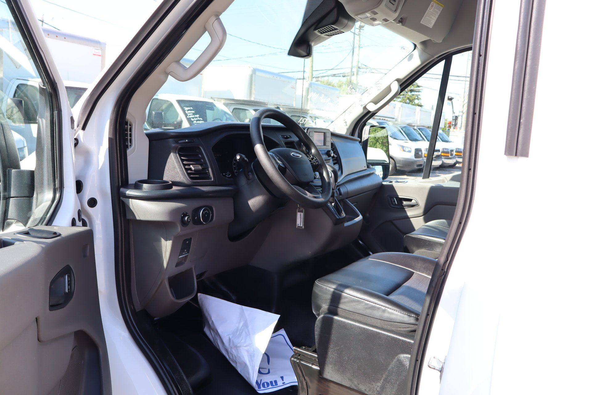 Ford Transit Cargo Van 2024 - Image 15