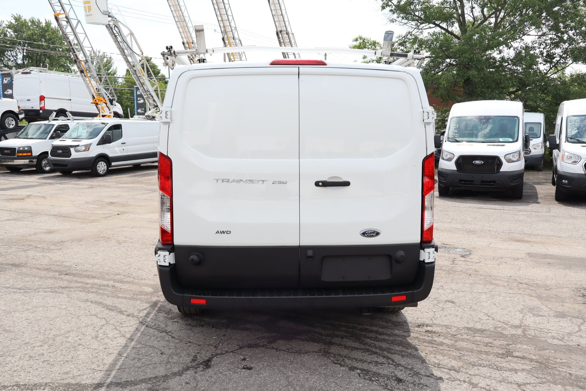 Ford Transit Cargo Van 2020 - Image 13