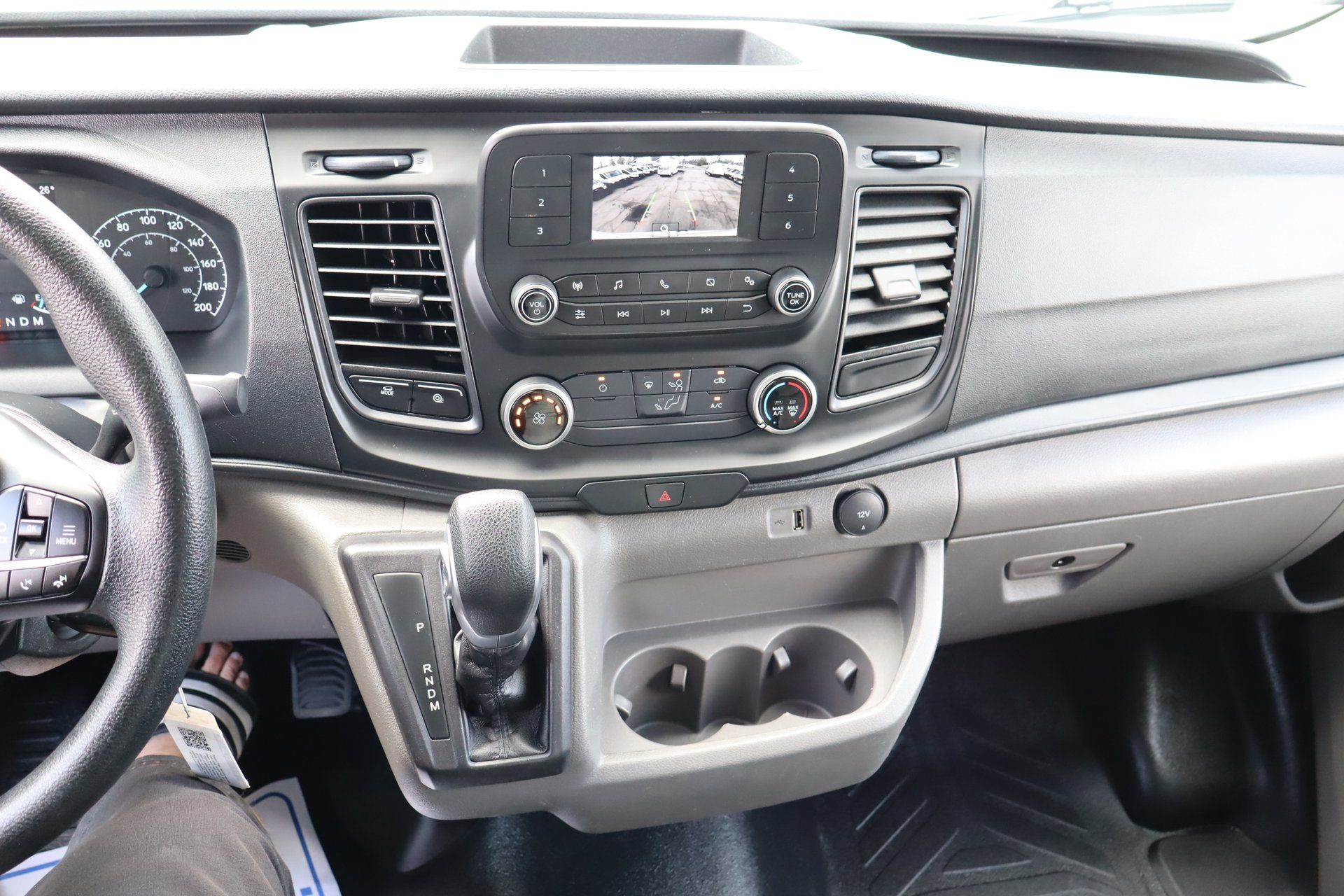 Ford Transit 2023 - Image 15