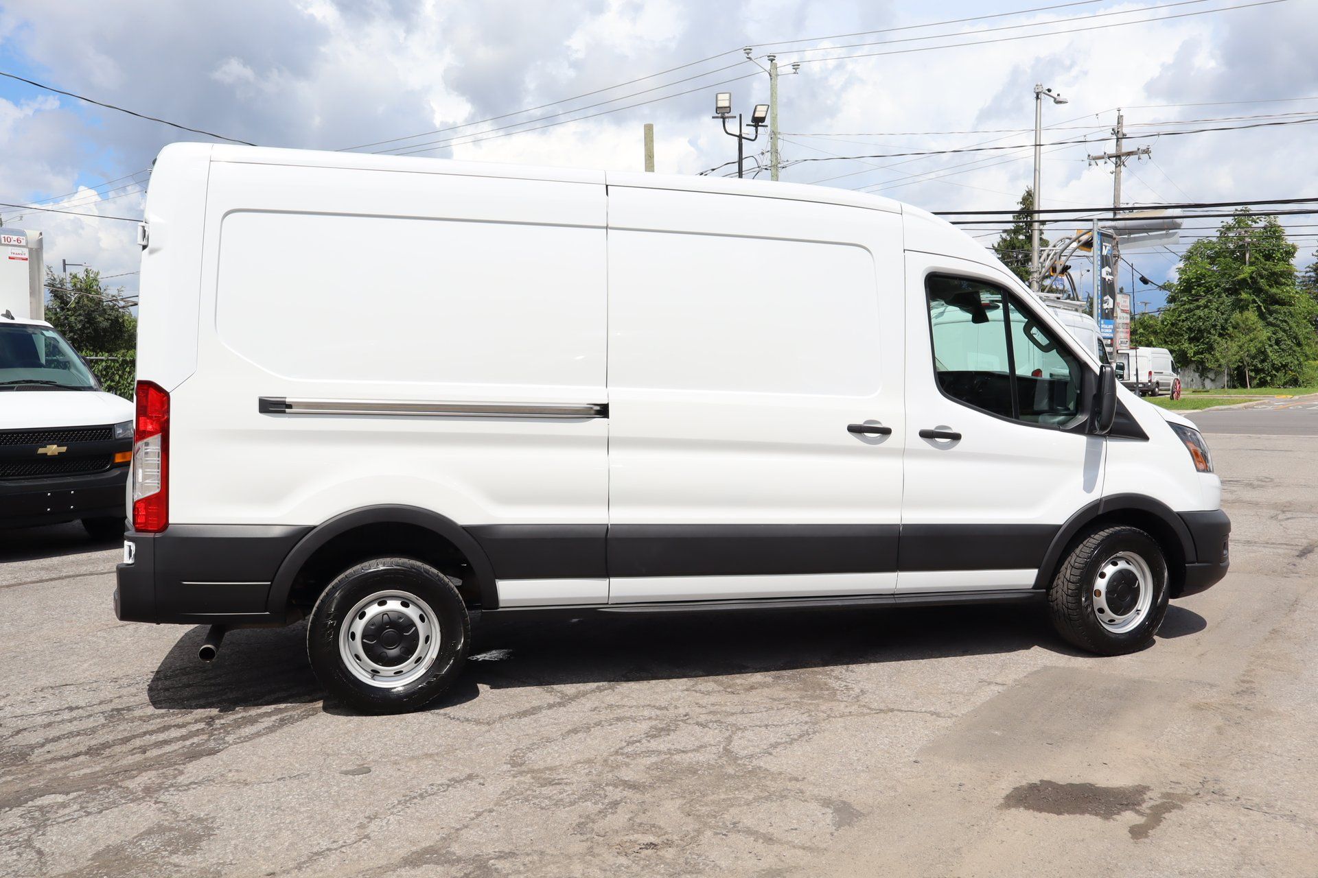 Ford Transit 2023 - Image 8