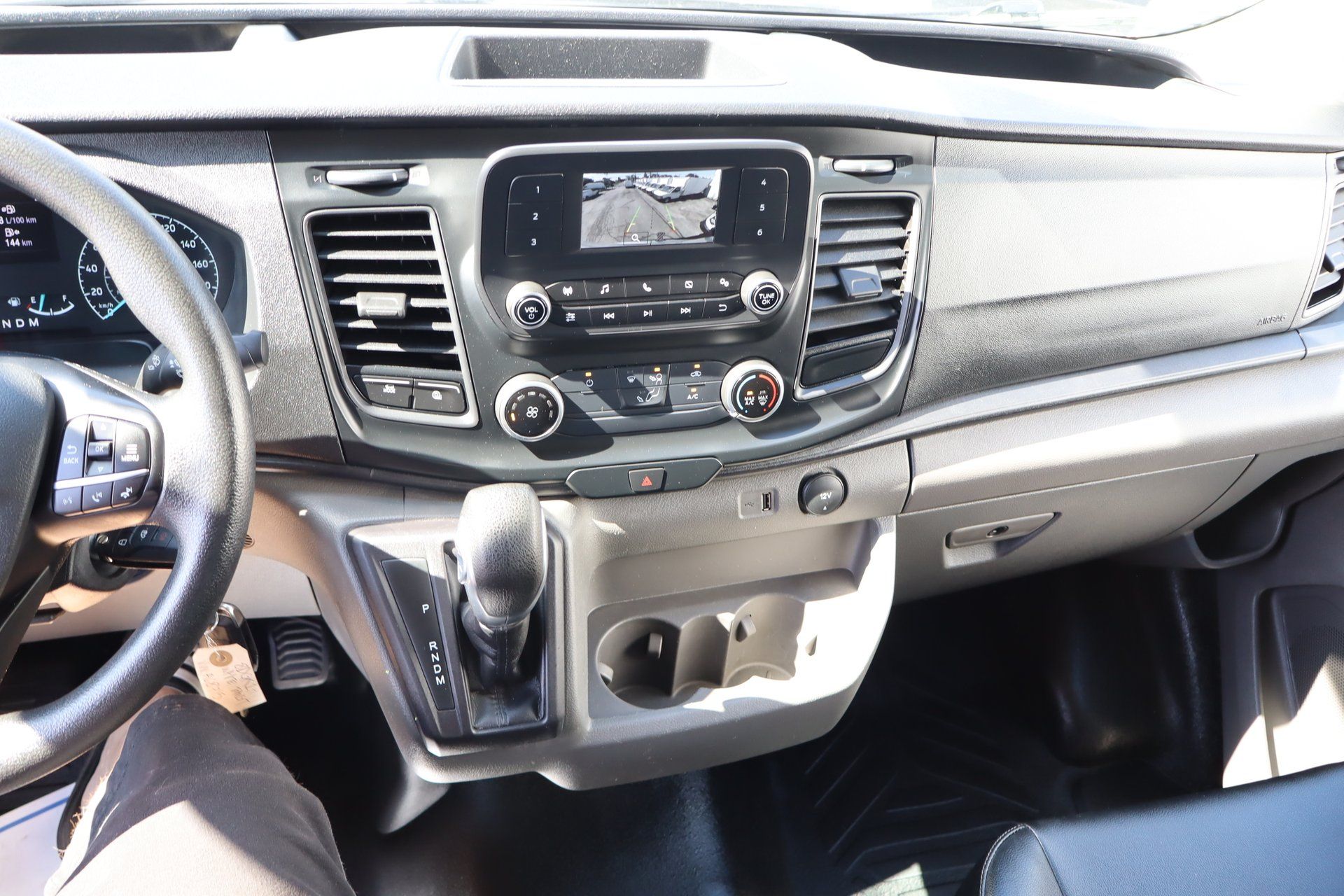 Ford Transit 2023 - Image 13