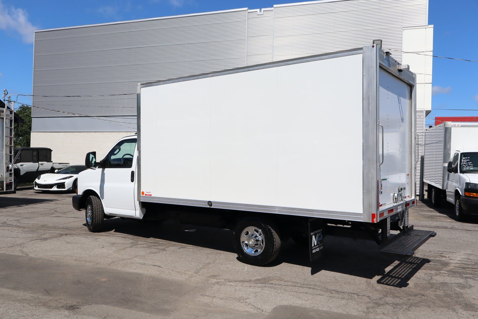 Chevrolet Express 2025 - Image 6 