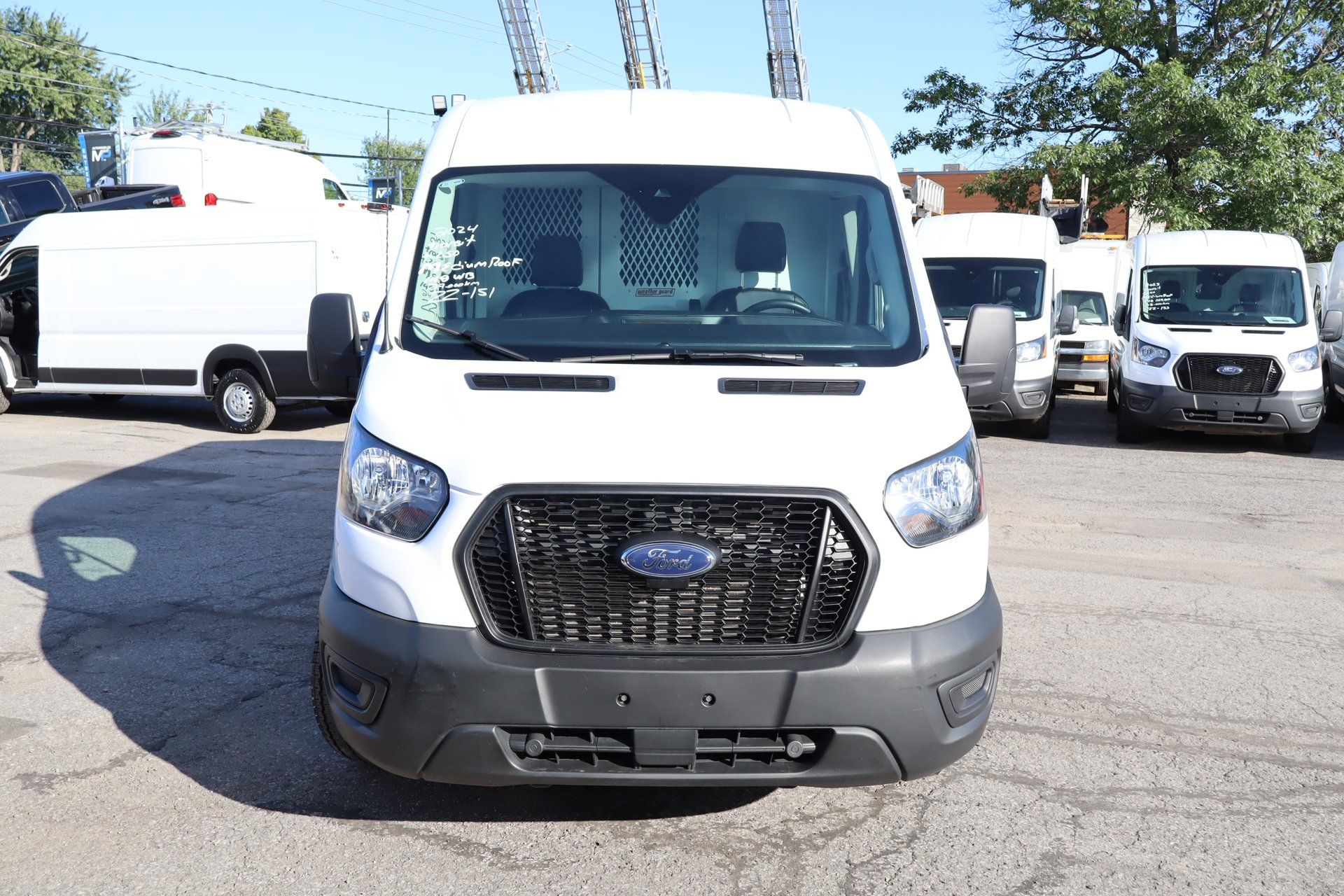Ford Transit 2024 - Image 10 