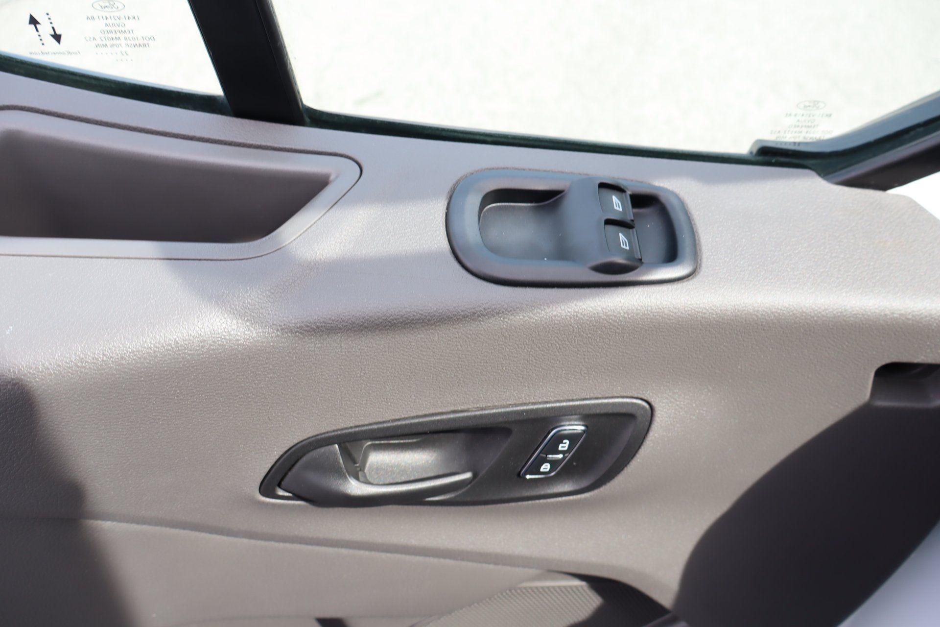 Ford Transit 2023 - Image 15 