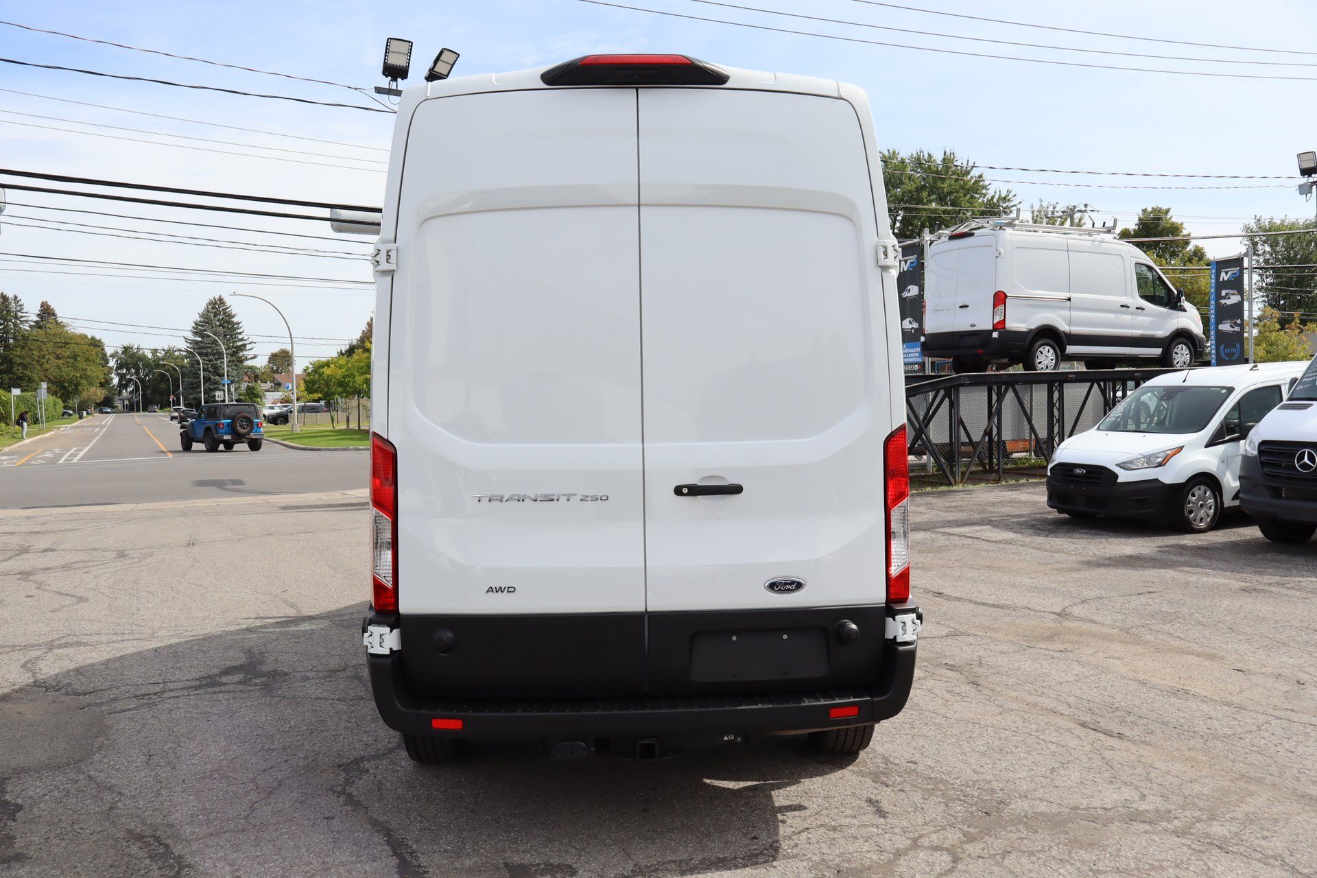 Ford Transit 2023 - Image 8 
