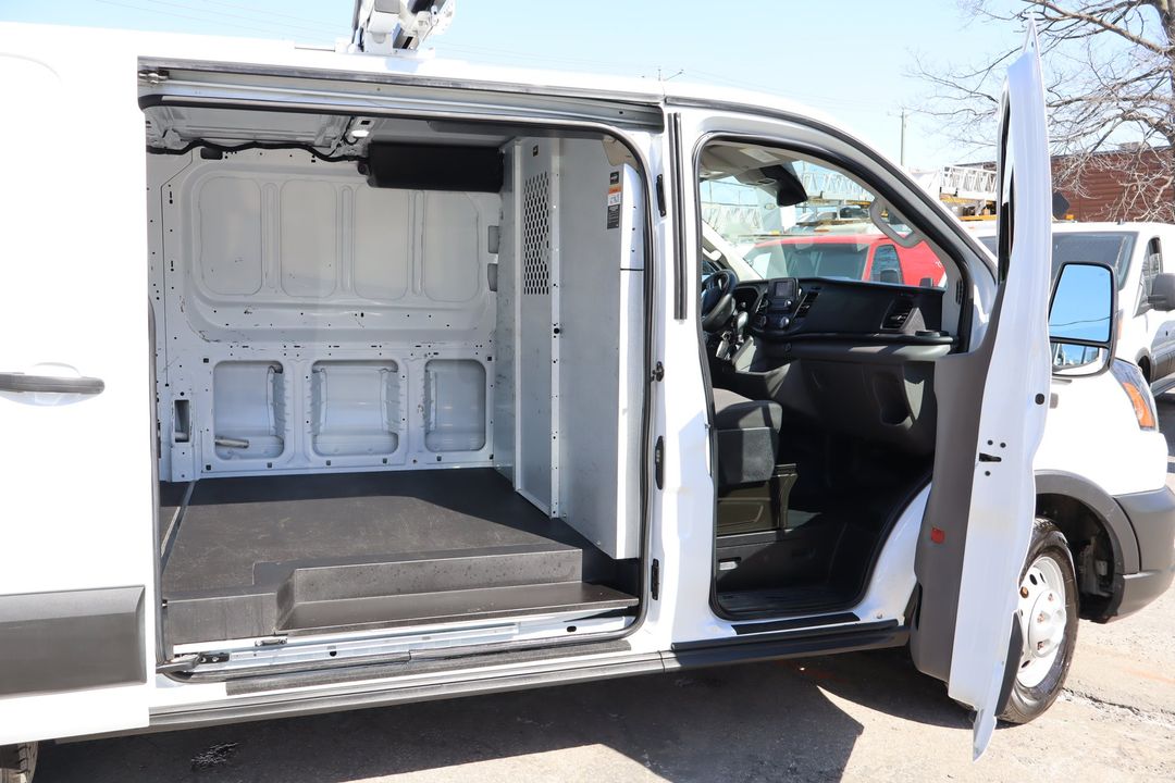 Ford Transit Cargo Van 2021 - Image 17