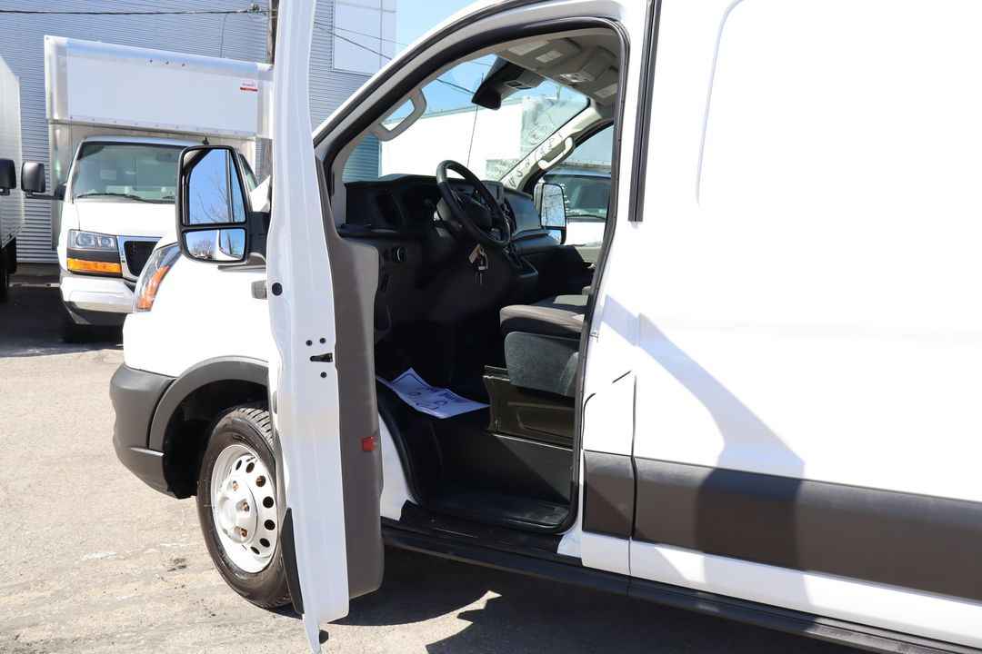 Ford Transit Cargo Van 2021 - Image 12