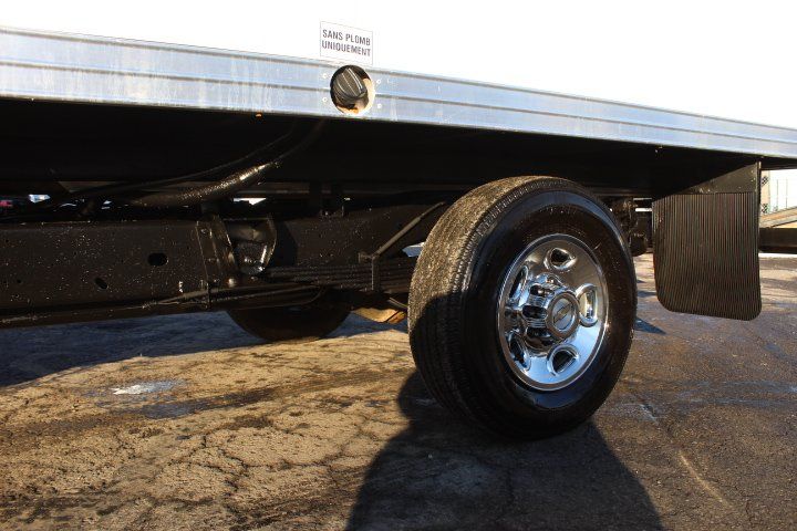 Chevrolet Express Cutaway 2024 - Image 20