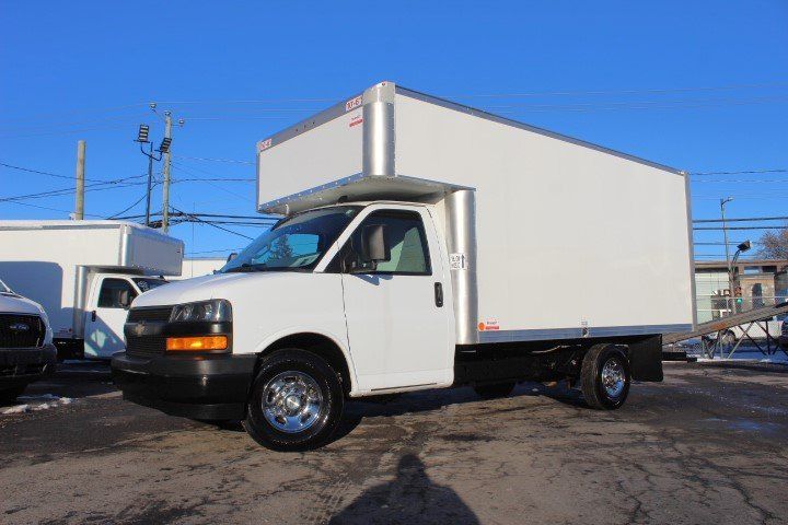 Chevrolet Express Cutaway 2024 - Image 23
