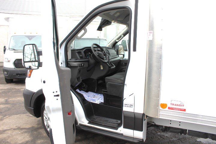 Ford Transit Cargo Van 2023 - Image 11