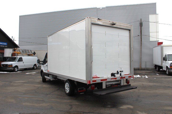 Ford Transit Cargo Van 2023 - Image 16