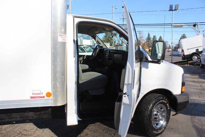 Chevrolet Express Cutaway 2022 - Image 2