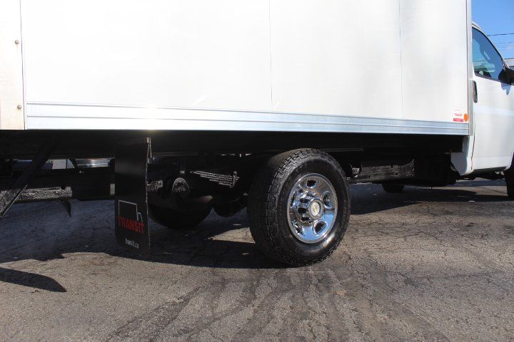 Chevrolet Express Cutaway 2022 - Image 3