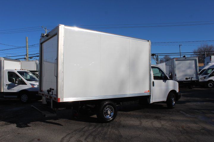 Chevrolet Express Cutaway 2022 - Image 5