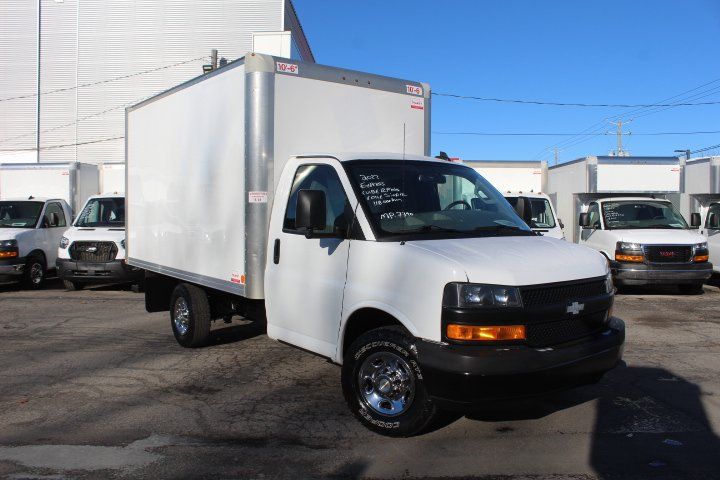 Chevrolet Express Cutaway 2022 - Image 6