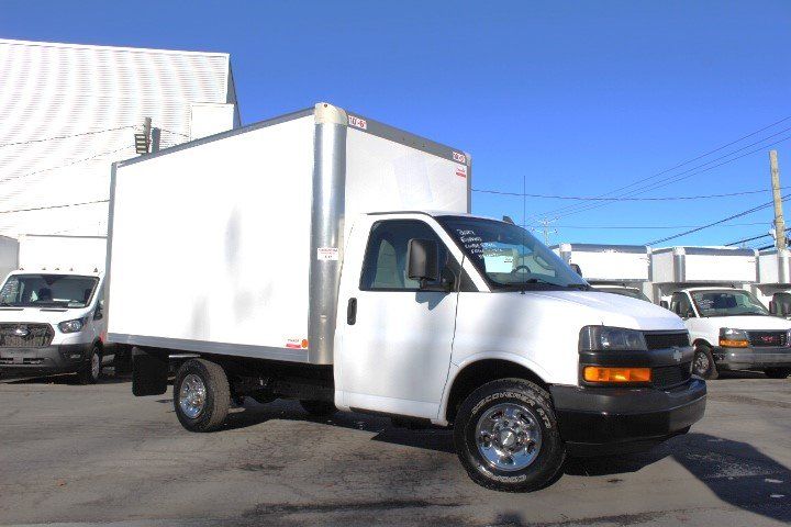 Chevrolet Express Cutaway 2022 - Image 7