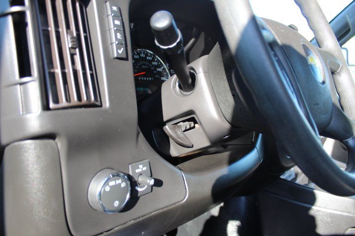 Chevrolet Express Cutaway 2022 - Image 11