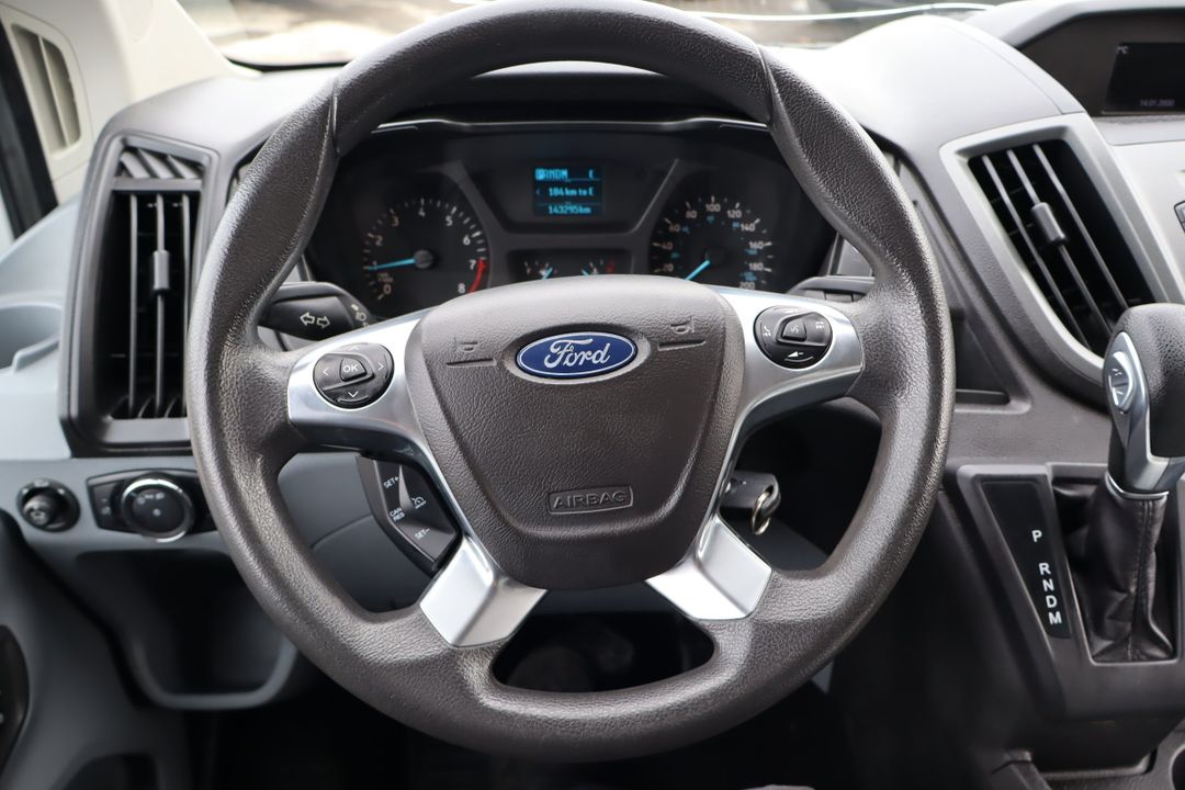 Ford Transit Cargo Van 2018 - Image 18