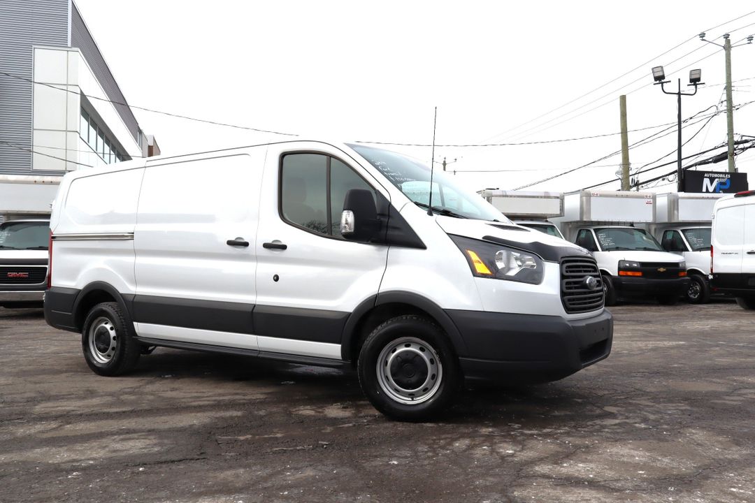 Ford Transit Cargo Van 2018 - Image 6