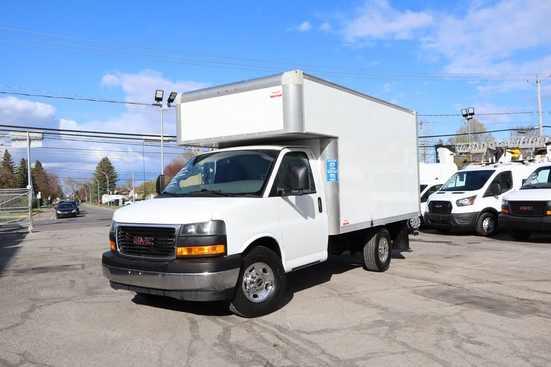 GMC Savana 2019 - Image 10
