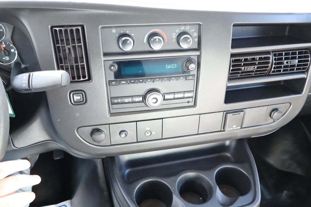 GMC Savana 2019 - Image 15