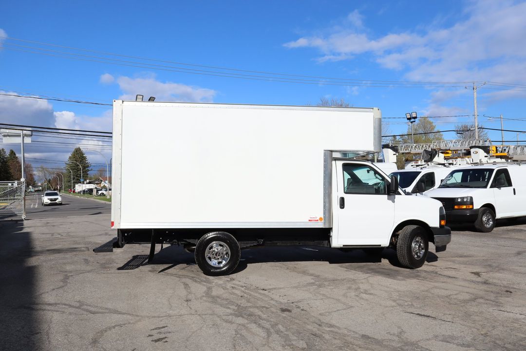 GMC Savana 2019 - Image 3