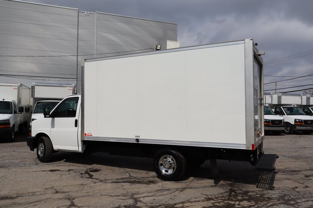 Chevrolet Express 2024 - Image 5