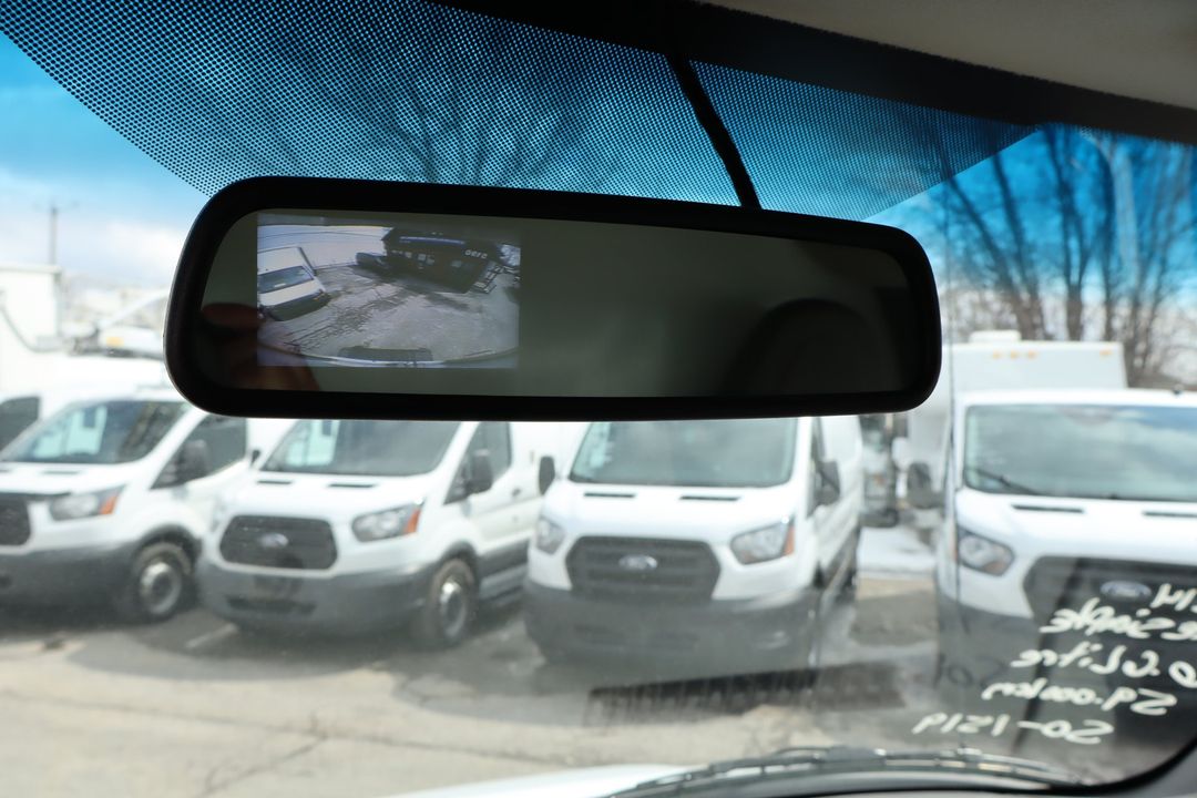 Chevrolet Express 2024 - Image 3