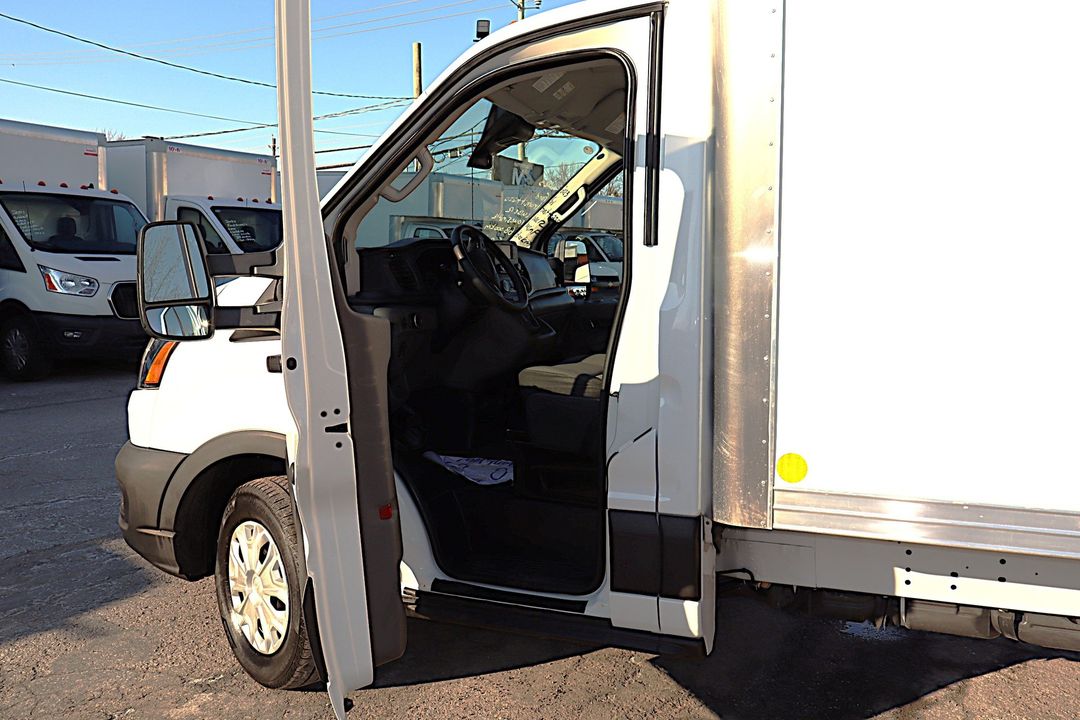 Ford Transit Cargo Van 2023 - Image 21