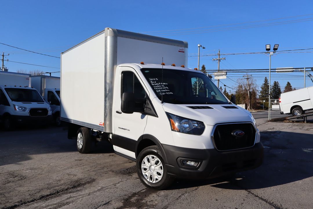 Ford Transit Cargo Van 2023 - Image 4