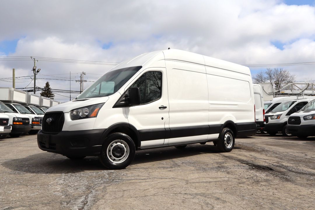 Ford Transit Cargo Van 2022 - Image 4