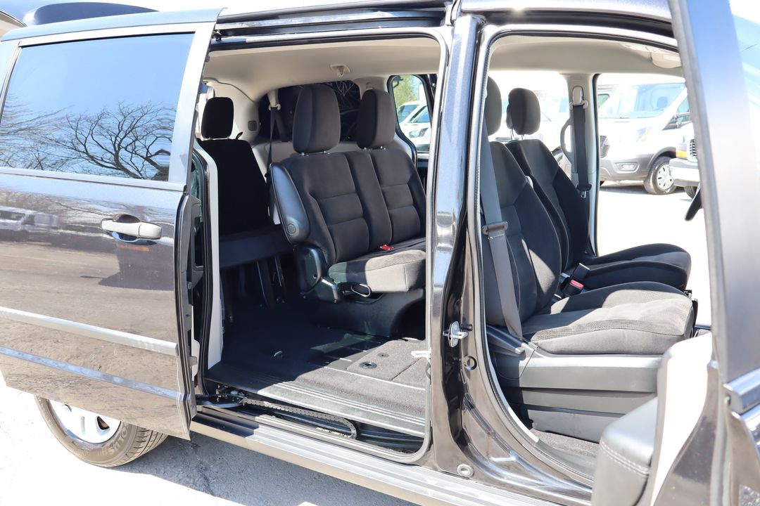 Dodge Grand Caravan 2017 - Image 17
