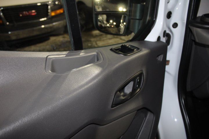 Ford Transit Cargo Van 2021 - Image 18