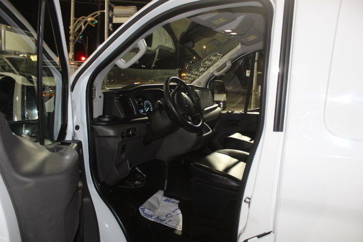 Ford Transit Cargo Van 2021 - Image 19