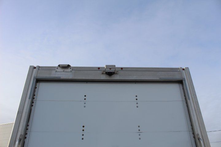 Chevrolet Express Cutaway 2022 - Image 7